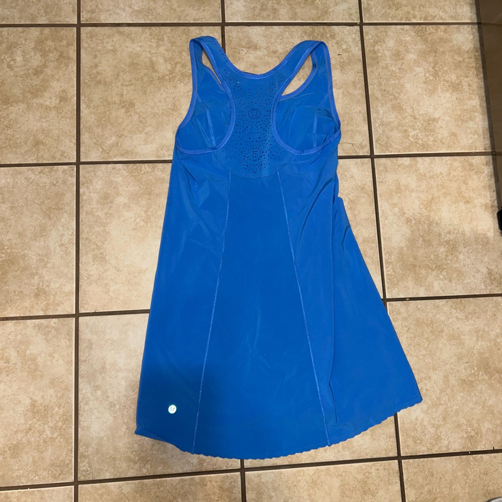Lululemon Run: In The Sun Dress
Porcelaine